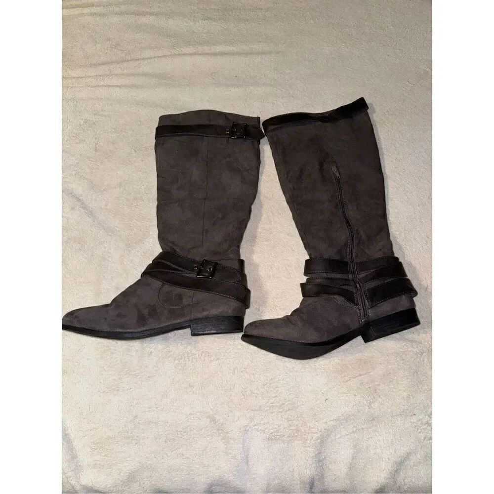 Charlotte Russe Knee high boots size 10